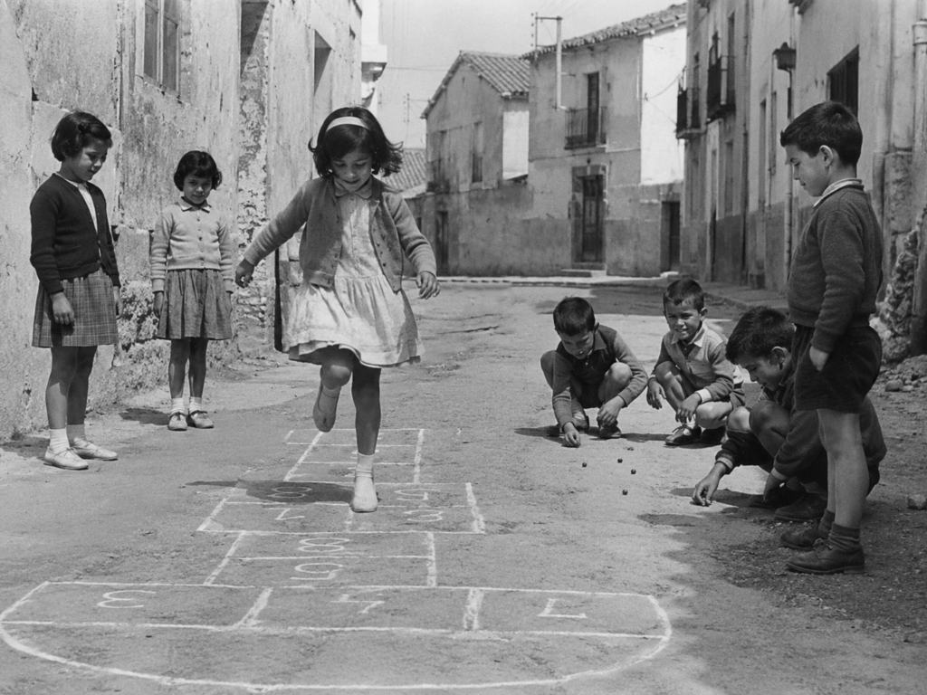 ninos jugando calle 1